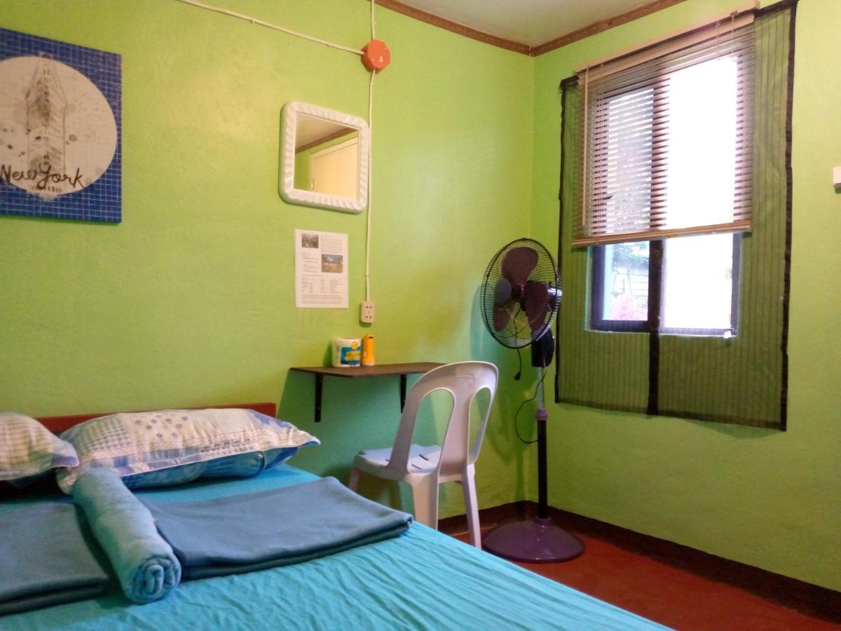 Junjals Backpackers Chalet Bohol Εξωτερικό φωτογραφία