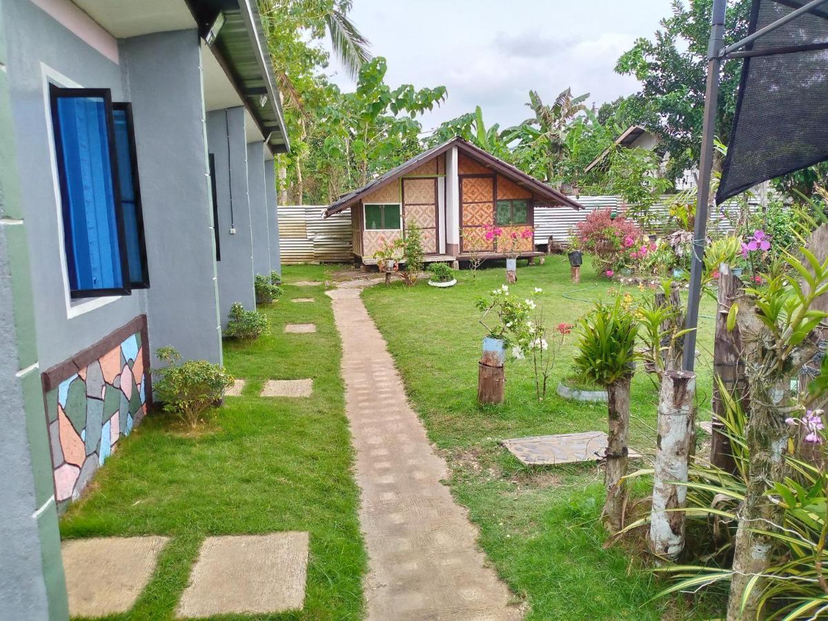 Junjals Backpackers Chalet Bohol Εξωτερικό φωτογραφία